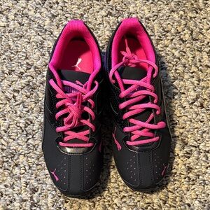 Puma Women's Black and Pink Sneakers